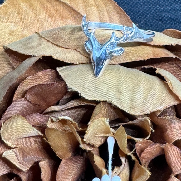 Sterling Silver Stag Ring - Picture 3 of 4